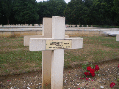 Tombe deANTONETTI Martin à <a HREF=fotom2l.php?necro=67>  <U>Ablain Saint-Nazaire (NÃ©cropole nationale Notre Dame de Lorette )</U> </A> 10 -02 -1861