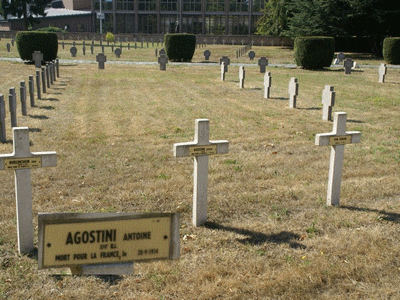 Tombe deAGOSTINI Antoine Simon à <a HREF=fotom2l.php?necro=32>  <U>Strasbourg (NÃ©cropole Nationale "Cronembourg")</U> </A> R AC Tombe 1