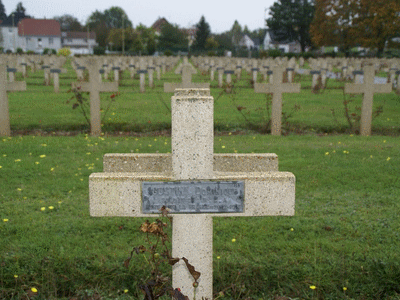 Tombe deAGOSTINI Dominique Marie à <a HREF=fotom2l.php?necro=5>  <U>Cernay (cimetiÃ¨re National)</U> </A> 2eCarr&eacute; 1914/1918 Tombe 737