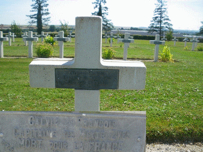 Tombe deCALVIA FrançoisÂ  à <a HREF=fotom2l.php?necro=139>  <U>Albert (NÃ©cropole Nationale)</U> </A> 733