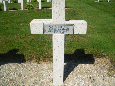 Tombe dePOLI Antoine Henri Auguste à <a HREF=fotom2l.php?necro=139>  <U>Albert (NÃ©cropole Nationale)</U> </A> 2240