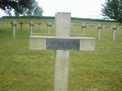 Tombe deLOVIGHI Jules César à <a HREF=fotom2l.php?necro=149>  <U>Ambleny (Necropole Nationale "Le Bois ROBERT "ex-"Bois Roger")</U> </A> F 380