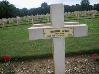 Tombe deCHIARAMONTI Antoine Louis à <a HREF=fotom2l.php?necro=67>  <U>Ablain Saint-Nazaire (NÃ©cropole nationale Notre Dame de Lorette )</U> </A> 56-9-11364