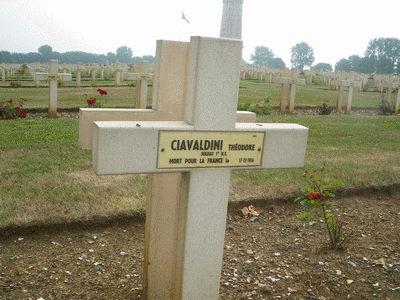 Tombe deCIAVALDINI Théodore à <a HREF=fotom2l.php?necro=67>  <U>Ablain Saint-Nazaire (NÃ©cropole nationale Notre Dame de Lorette )</U> </A> 39-07-7771