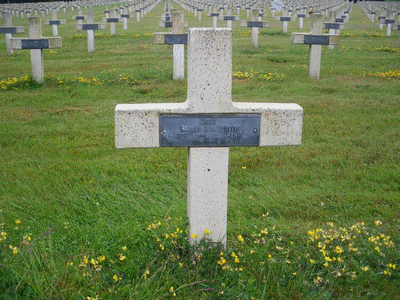 Tombe deCOSTA François Xavier à <a HREF=fotom2l.php?necro=99>  <U>Neuville-Saint-Vaast (NÃ©cropole nationale La Targette )</U> </A> 6 6-1198