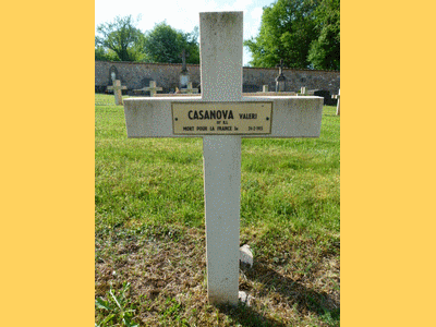 Tombe deCASANOVA Valère à <a HREF=fotom2l.php?necro=344>  <U>RarecourtÂ (CarrÃ© militaire du cimetiÃ¨re communal)</U> </A> Tombe 11