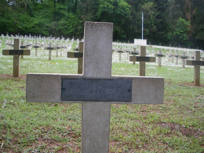 Tombe deCERVETTI Thomas à <a HREF=fotom2l.php?necro=153>  <U>Braine (NÃ©cropole militaire)</U> </A> 1073