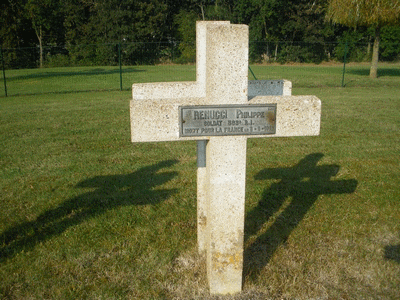 Tombe deRENUCCI Philippe à <a HREF=fotom2l.php?necro=141>  <U>ClÃ©ry-sur-Somme (NÃ©cropole Nationale "Bois-des-Ouvrages")</U> </A> 122