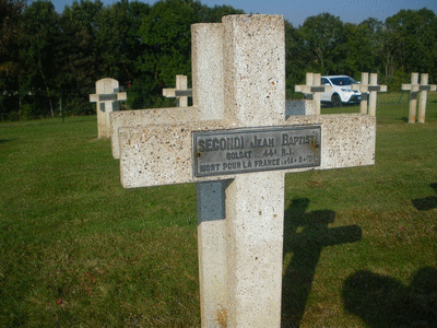 Tombe deSECONDI Jean Baptiste de J B à <a HREF=fotom2l.php?necro=141>  <U>ClÃ©ry-sur-Somme (NÃ©cropole Nationale "Bois-des-Ouvrages")</U> </A> 341