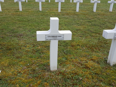 Tombe deCOLOMBANI Antoine Jean à <a HREF=fotom2l.php?necro=14>  <U>Compiegne Â (NÃ©cropole nationale "Royal lieu")</U> </A> Carr&eacute; D Tombe 78 