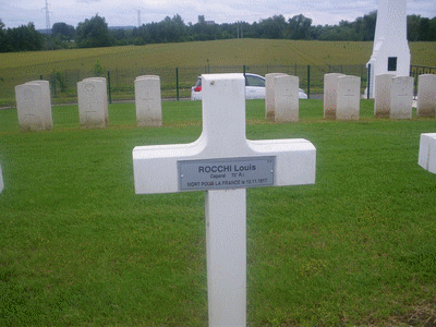 Tombe deROCCHI Louis à <a HREF=fotom2l.php?necro=158>  <U>Crouy (NÃ©cropole militaire)</U> </A> F 81