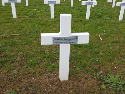 Tombe deDOMARCHI Joseph à <a HREF=fotom2l.php?necro=333>  <U>Senlis (NÃ©cropole nationale)</U> </A> 596