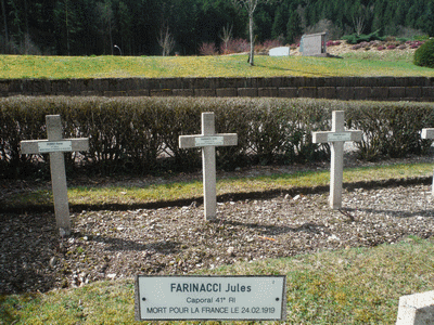 Tombe deFARINACCI Antoine à <a HREF=fotom2l.php?necro=421>  <U>Remiremont (carrÃ© militaire)</U> </A> 2