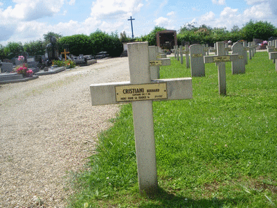 Tombe deCRISTIANI Bernard à <a HREF=fotom2l.php?necro=159>  <U>FÃ¨re-en-Tardenois 5carrÃ© militaire)</U> </A>  