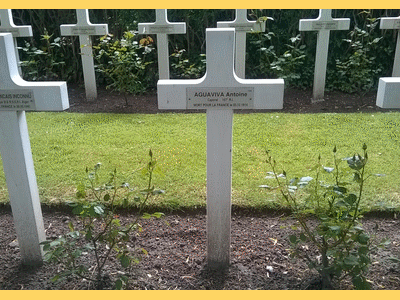 Tombe deACQUAVIVA Antoine à <a HREF=fotom2l.php?necro=89>  <U>FURNES (CimetiÃ¨re Militaire FranÃ§ais)</U> </A> 124