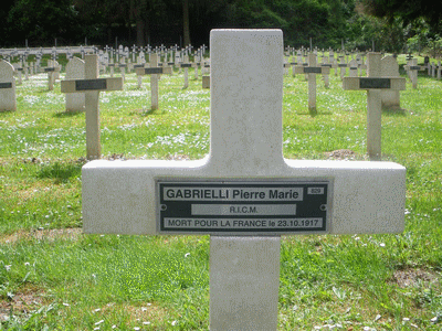 Tombe deGABRIELLI Pierre Marie à <a HREF=fotom2l.php?necro=153>  <U>Braine (NÃ©cropole militaire)</U> </A> 829