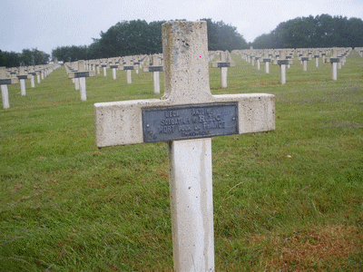 Tombe deLECA Antoine à <a HREF=fotom2l.php?necro=99>  <U>Neuville-Saint-Vaast (NÃ©cropole nationale La Targette )</U> </A> 26 10 6461