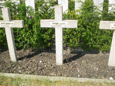 Tombe deLUCCIANI Alexandre  à <a HREF=fotom2l.php?necro=109>  <U>Malo-les-Bains (CarrÃ© militaire)</U> </A> 12