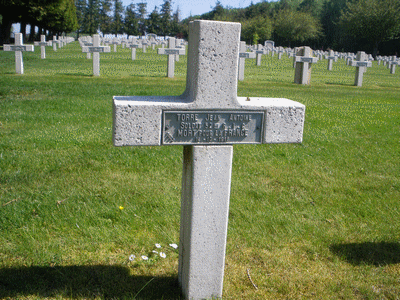 Tombe deTORRE Jean Antoine à <a HREF=fotom2l.php?necro=69>  <U>Lihons (NÃ©cropole Nationale)</U> </A> 1922