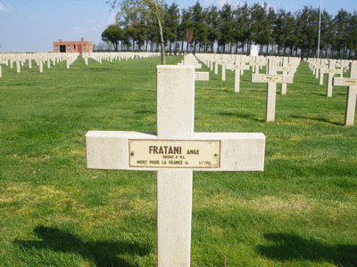 Tombe deFRATANI Ange Félix à <a HREF=fotom2l.php?necro=130>  <U>Marcelcave  (CimetiÃ¨re national des buttes)  </U> </A> 141