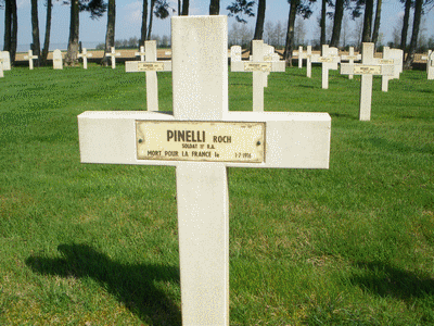 Tombe dePINELLI Roch César à <a HREF=fotom2l.php?necro=130>  <U>Marcelcave  (CimetiÃ¨re national des buttes)  </U> </A> 1162bis