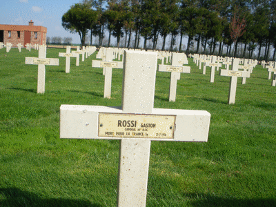 Tombe deROSSI Gaston à <a HREF=fotom2l.php?necro=130>  <U>Marcelcave  (CimetiÃ¨re national des buttes)  </U> </A> 732