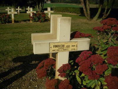 Tombe deFINOCCHI Louis à <a HREF=fotom2l.php?necro=64>  <U>Maurepas (Necropole Nationale)</U> </A> 838