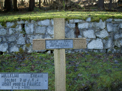 Tombe deMILLELIRI Etienne à <a HREF=fotom2l.php?necro=21>  <U>Sondernach Le Bois de Maettle  (NÃ©cropole nationale)</U> </A> 377