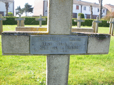 Tombe deCACCAVELLI Martin  à <a HREF=fotom2l.php?necro=277>  <U>Montdidier (NÃ©cropole Nationale)</U> </A> 393