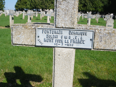 Tombe deFORTUNATI Dominique à <a HREF=fotom2l.php?necro=277>  <U>Montdidier (NÃ©cropole Nationale)</U> </A> 3946