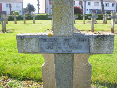 Tombe deMORAZZANI Jean à <a HREF=fotom2l.php?necro=277>  <U>Montdidier (NÃ©cropole Nationale)</U> </A> 642