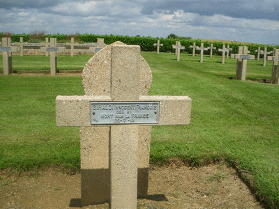 Tombe deGIRALDI François à <a HREF=fotom2l.php?necro=163>  <U>Neuilly-Saint-Front (NÃ©cropole Nationale)</U> </A> 1590