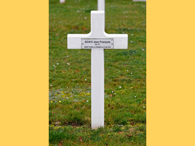 Tombe deSOAVI Jean François à <a HREF=fotom2l.php?necro=320>  <U>Noviant-aux-PrÃ©s -Â NÃ©cropole nationale</U> </A> 945