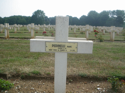 Tombe dePEDINIELLI Marc Marie à <a HREF=fotom2l.php?necro=67>  <U>Ablain Saint-Nazaire (NÃ©cropole nationale Notre Dame de Lorette )</U> </A> 59-01-11801