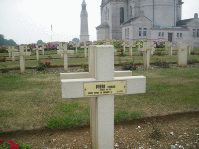 Tombe dePIERI Pierone à <a HREF=fotom2l.php?necro=67>  <U>Ablain Saint-Nazaire (NÃ©cropole nationale Notre Dame de Lorette )</U> </A> 34 3-6685