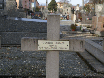 Tombe dePIOMBINI Laurent à <a HREF=fotom2l.php?necro=81>  <U>Belfort (CarrÃ© Militaire cimetiÃ¨re de Brasse)</U> </A> 66