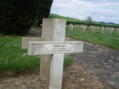 Tombe dePOMPEI Albert à <a HREF=fotom2l.php?necro=76>  <U>Soupir NÂ° 1 (NÃ©cropole nationale)</U> </A> 510