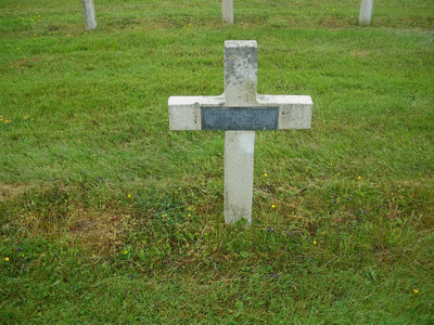 Tombe deRUGANI Ferdinand  à <a HREF=fotom2l.php?necro=99>  <U>Neuville-Saint-Vaast (NÃ©cropole nationale La Targette )</U> </A> 3 2-131 ou 3C-9-20 