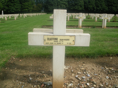 Tombe deRAFFINI Jean Marie à <a HREF=fotom2l.php?necro=67>  <U>Ablain Saint-Nazaire (NÃ©cropole nationale Notre Dame de Lorette )</U> </A> 77-01-15397