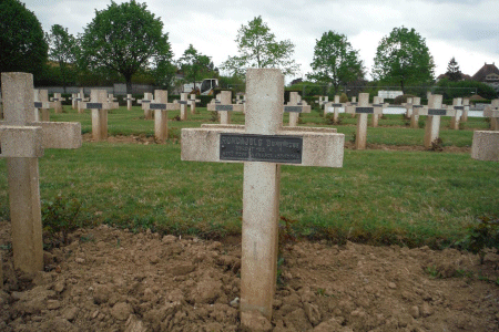 Tombe deRONCAYOLO Dominique Toussaint à <a HREF=fotom2l.php?necro=5>  <U>Cernay (cimetiÃ¨re National)</U> </A> 2eCarr&eacute; 14/18  Tombe 505