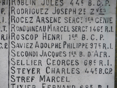 Tombe deSECONDI Jacques Antoine à <a HREF=fotom2l.php?necro=99>  <U>Neuville-Saint-Vaast (NÃ©cropole nationale La Targette )</U> </A> Ossuaire (droite)