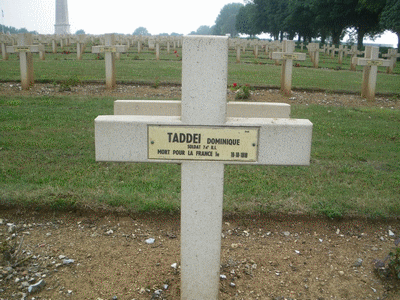 Tombe deTADDEI Dominique à <a HREF=fotom2l.php?necro=67>  <U>Ablain Saint-Nazaire (NÃ©cropole nationale Notre Dame de Lorette )</U> </A> 16-07 -3168