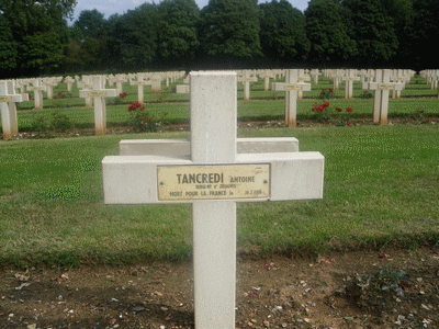 Tombe deTANCREDI Antoine à <a HREF=fotom2l.php?necro=67>  <U>Ablain Saint-Nazaire (NÃ©cropole nationale Notre Dame de Lorette )</U> </A> 77-03-15444