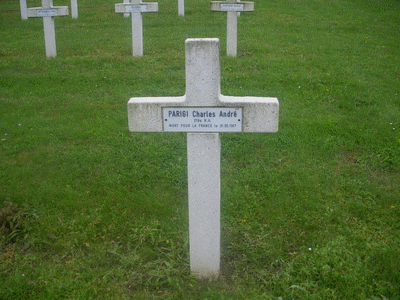 Tombe dePARIGI Charles André à <a HREF=fotom2l.php?necro=171>  <U>Vauxaillon (nÃ©cropole Nationale)</U> </A> 1300