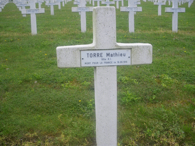 Tombe deTORRE Mathieu à <a HREF=fotom2l.php?necro=171>  <U>Vauxaillon (nÃ©cropole Nationale)</U> </A> 1017