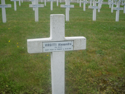 Tombe deVIRGITTI Alexandre à <a HREF=fotom2l.php?necro=171>  <U>Vauxaillon (nÃ©cropole Nationale)</U> </A> 702