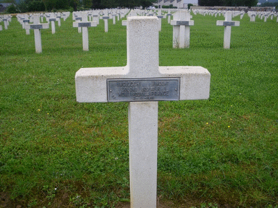 Tombe deBACIOCCHI Vincent à <a HREF=fotom2l.php?necro=172>  <U>Vic-sur-Aisne (NÃ©cropole Nationale)</U> </A> K 74