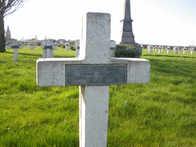 Tombe deGUELFUCCI Jean Paul à <a HREF=fotom2l.php?necro=134>  <U>Villers-Carbonnel (NÃ©cropole Nationale)</U> </A> 688