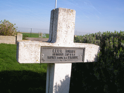 Tombe deLECA Ignace Marie à <a HREF=fotom2l.php?necro=134>  <U>Villers-Carbonnel (NÃ©cropole Nationale)</U> </A> 870