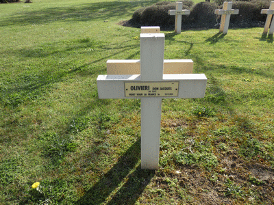 Tombe deOLIVIERI Don Jacques à <a HREF=fotom2l.php?necro=13>  <U>Bar le Duc  (NÃ©cropole Nationale)</U> </A> 300